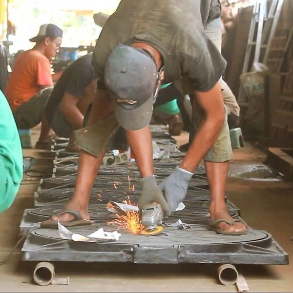 Manhole sangata