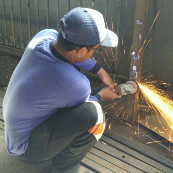 Pagar besi antik stasiun tugu jogja
