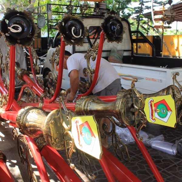 Tiang lampu jalan dan taman kabupaten wonogiri