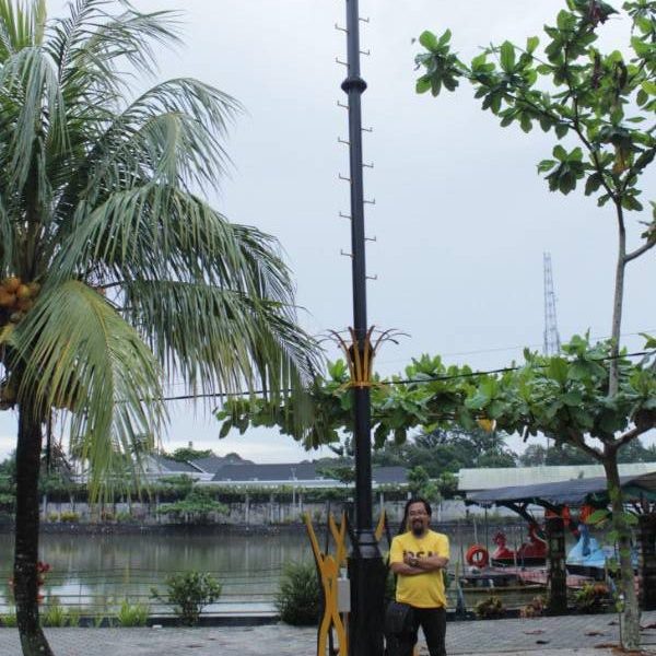 Tiang lampu