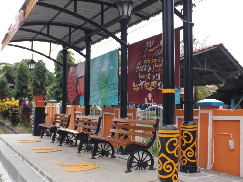 Halte bus antik belitung