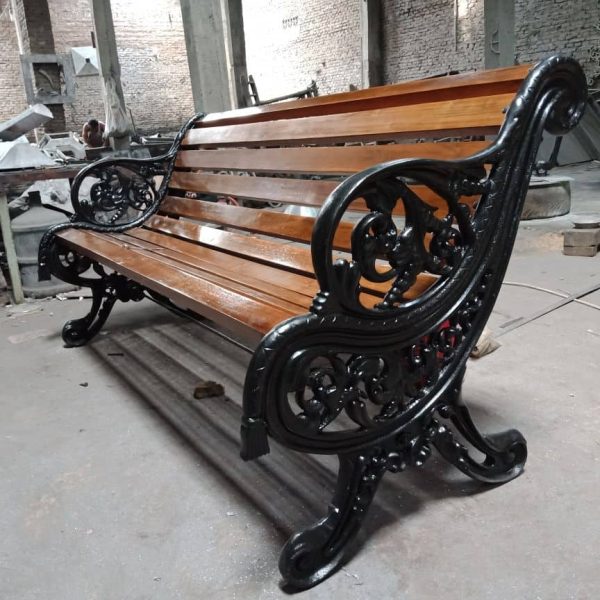 lightning-bench-set-gedung-gembongan (21) Kursi taman