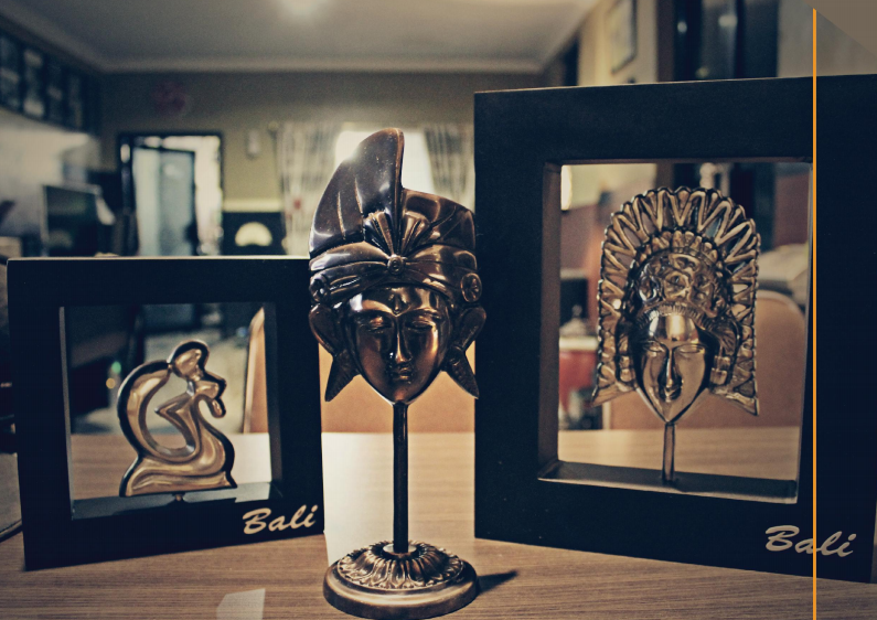 Figura cor logam Putra Sari Logam