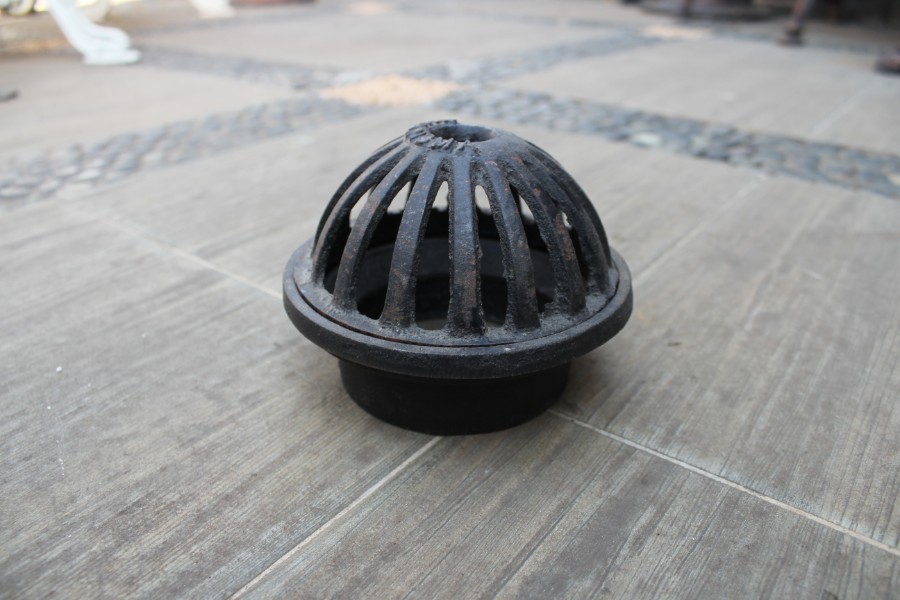 Handhole mini drain