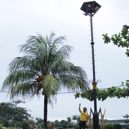 tiang lampu
