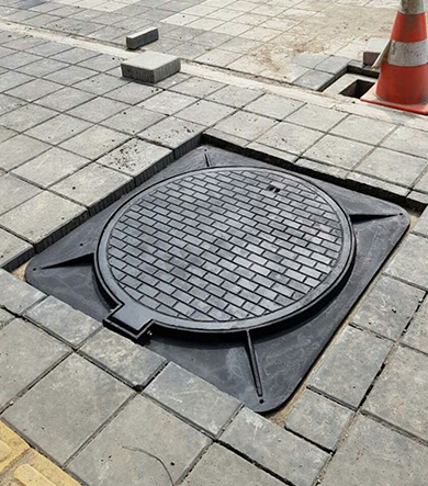 Manhole cover