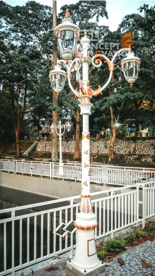Tiang lampu floating untuk Probolinggo