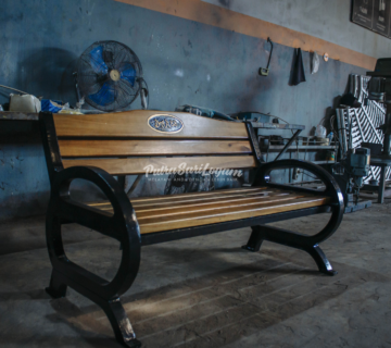 Tiang lampu PJU untuk Kota Lombok