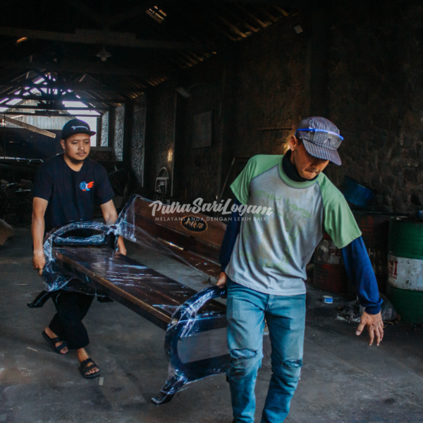 Tiang lampu PJU untuk Kota Lombok