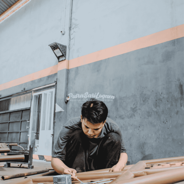 tiang lampu PJU untuk Kota Lombok
