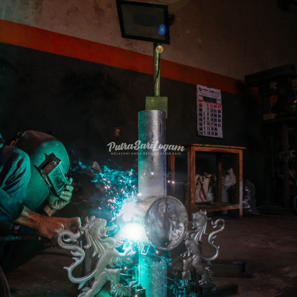 tiang lampu tipe ijen malang