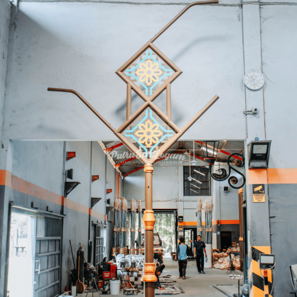 tiang lampu PJU untuk Kota Lombok