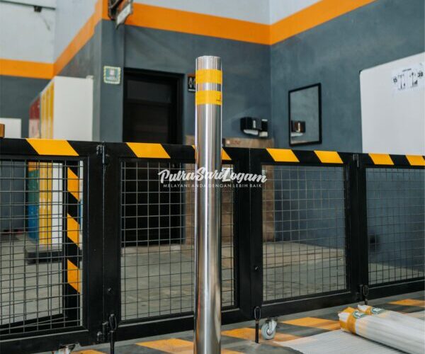 Bollard Stainless Steel Untuk PT. Blue Bird Jakarta 