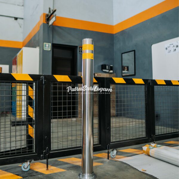 Bollard Stainless Steel Untuk PT Blue Bird Jakarta