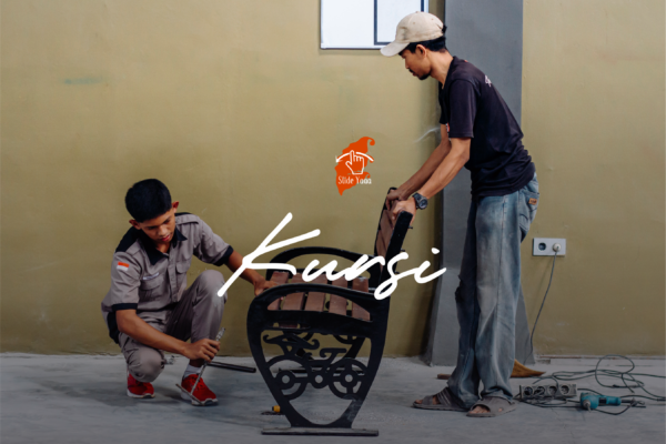 Kursi Taman Motif Sepeda