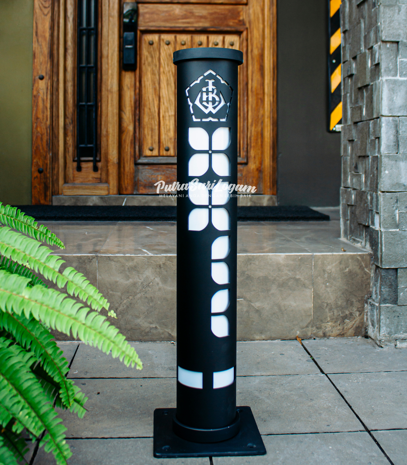 Bollard Trotoar Motif Kawung Untuk Unisula