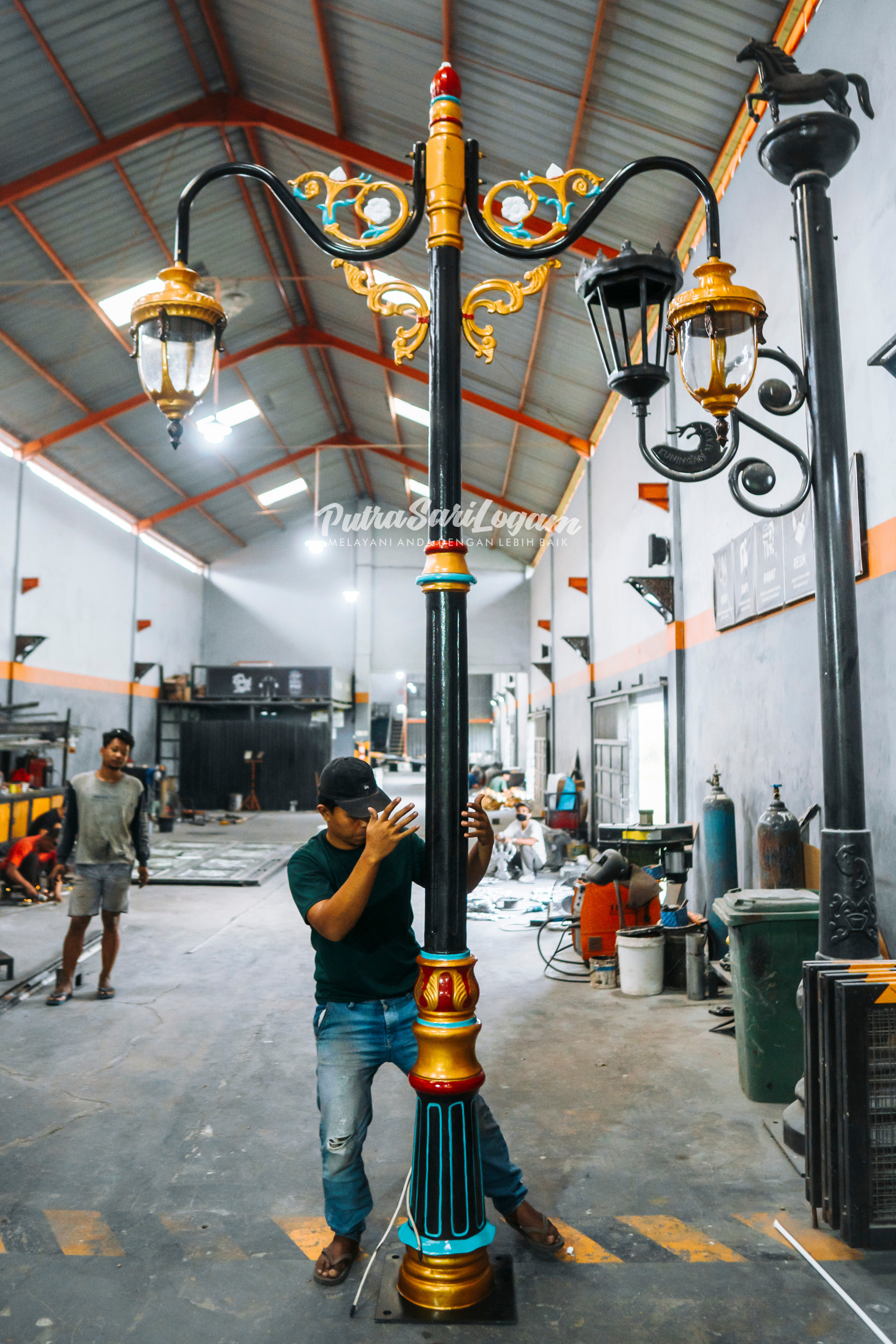 Tiang Lampu Antique Untuk Kota Madiun
